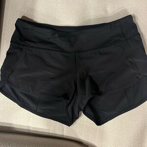 Lululemon shorts black Size 4